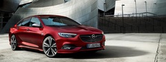 Insignia Sieger nach Punkten im Test der Auto Straßenverkehr